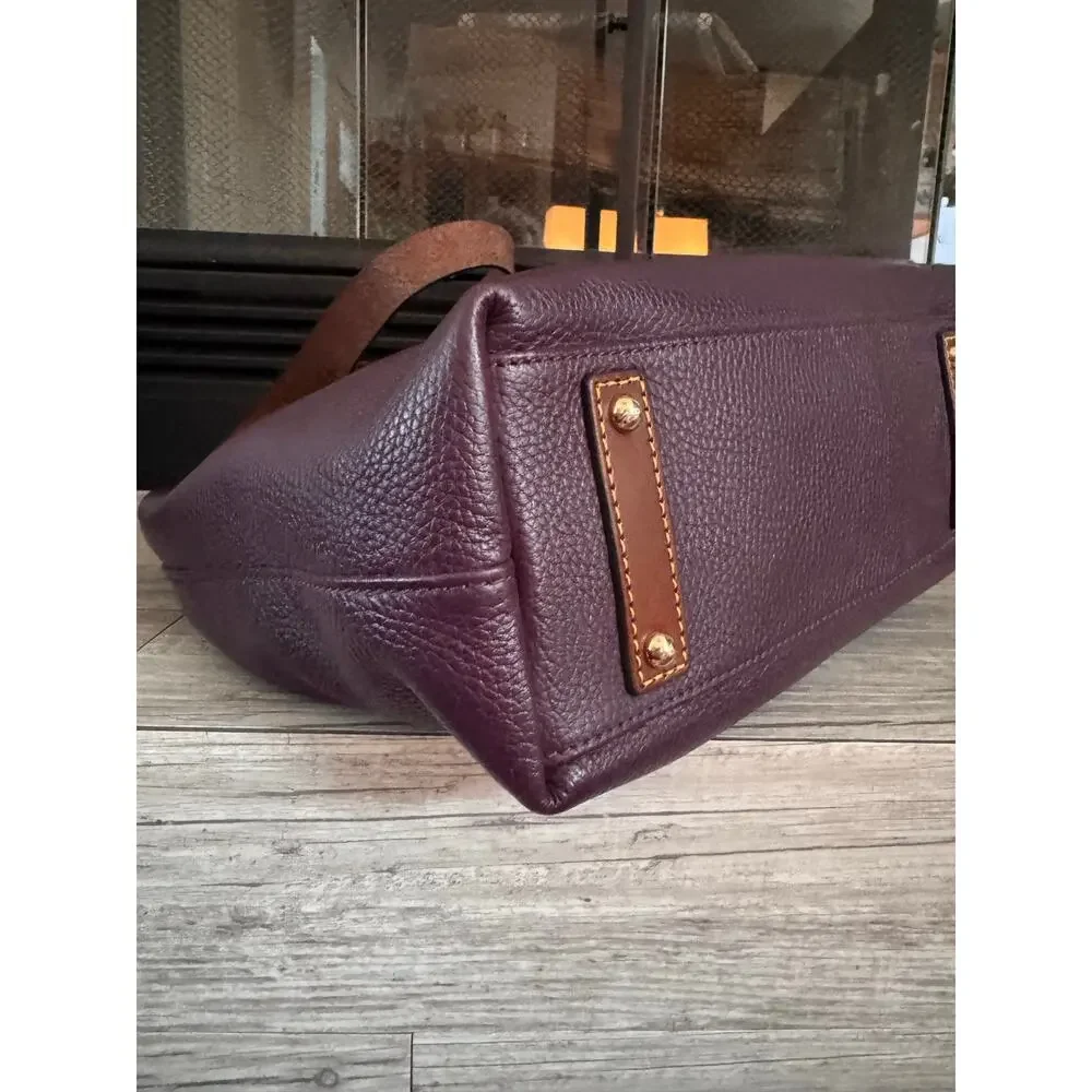 Stunning Dooney & Bourke eggplant purple pebble leather Derby tote handbag